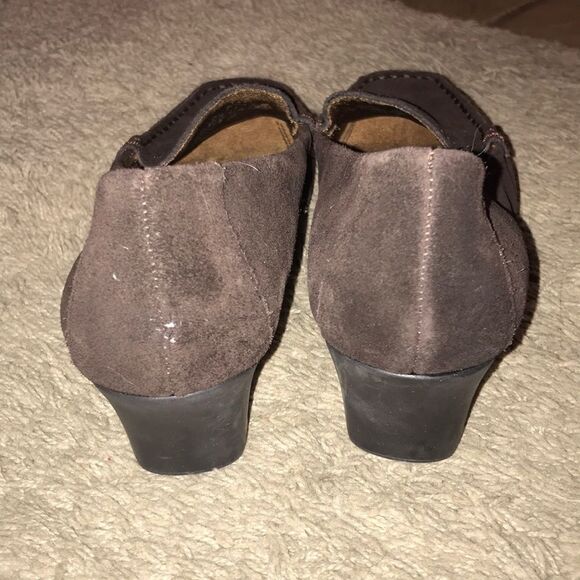 (5/$25) Life Stride brown Suede Gabriel Wedge - Picture 3 of 5